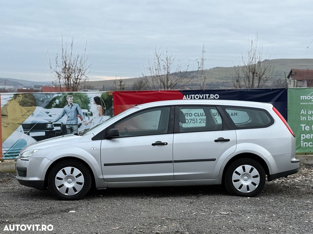 Ford Focus Turnier 1.6 16V Connection - 12