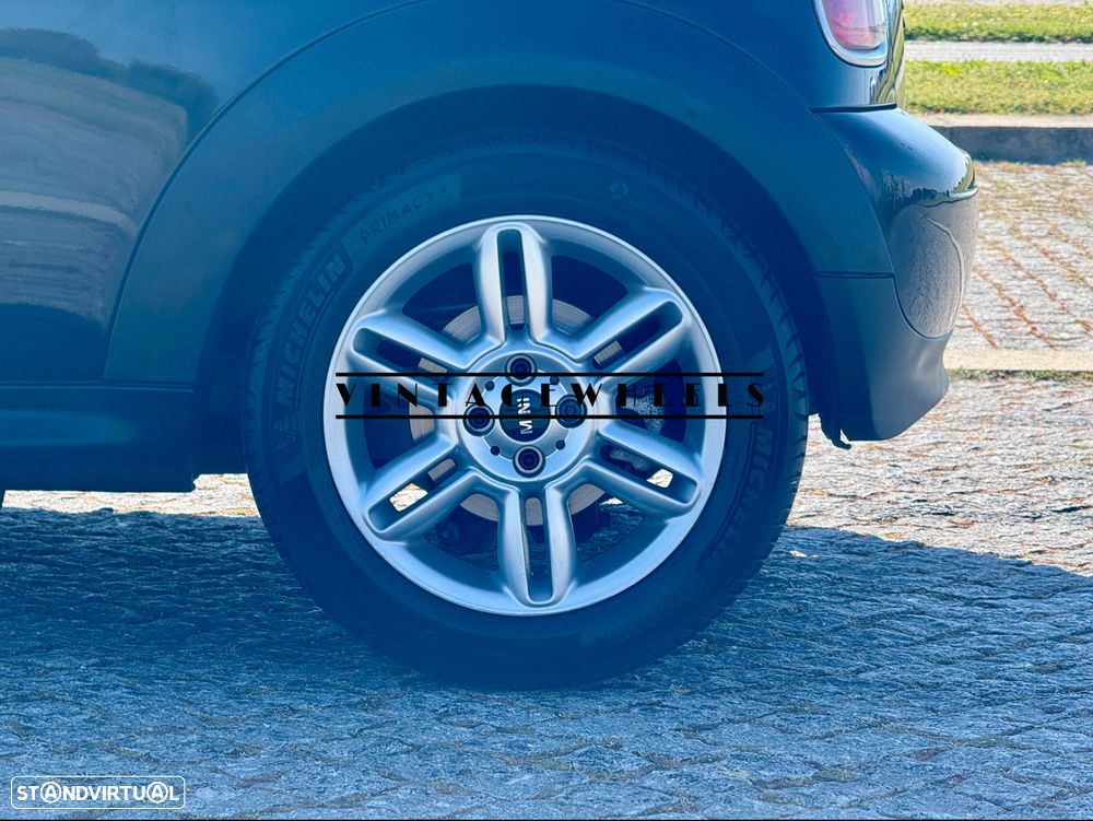 MINI 3 Portas One D - 16