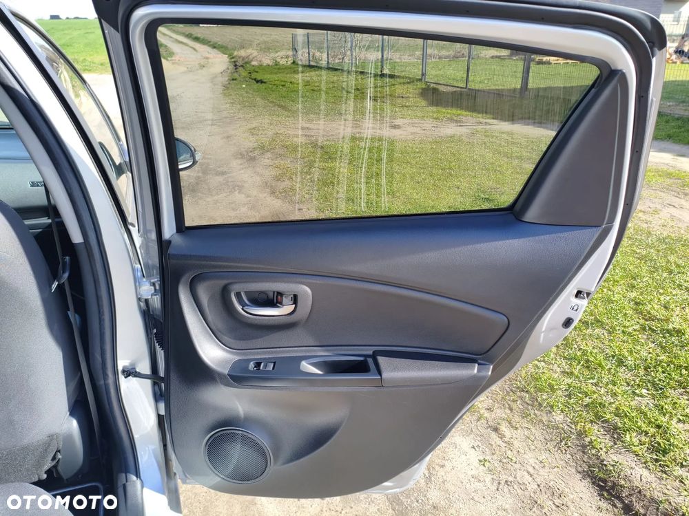 Toyota Yaris 1.5 20th Anniversary CVT - 25