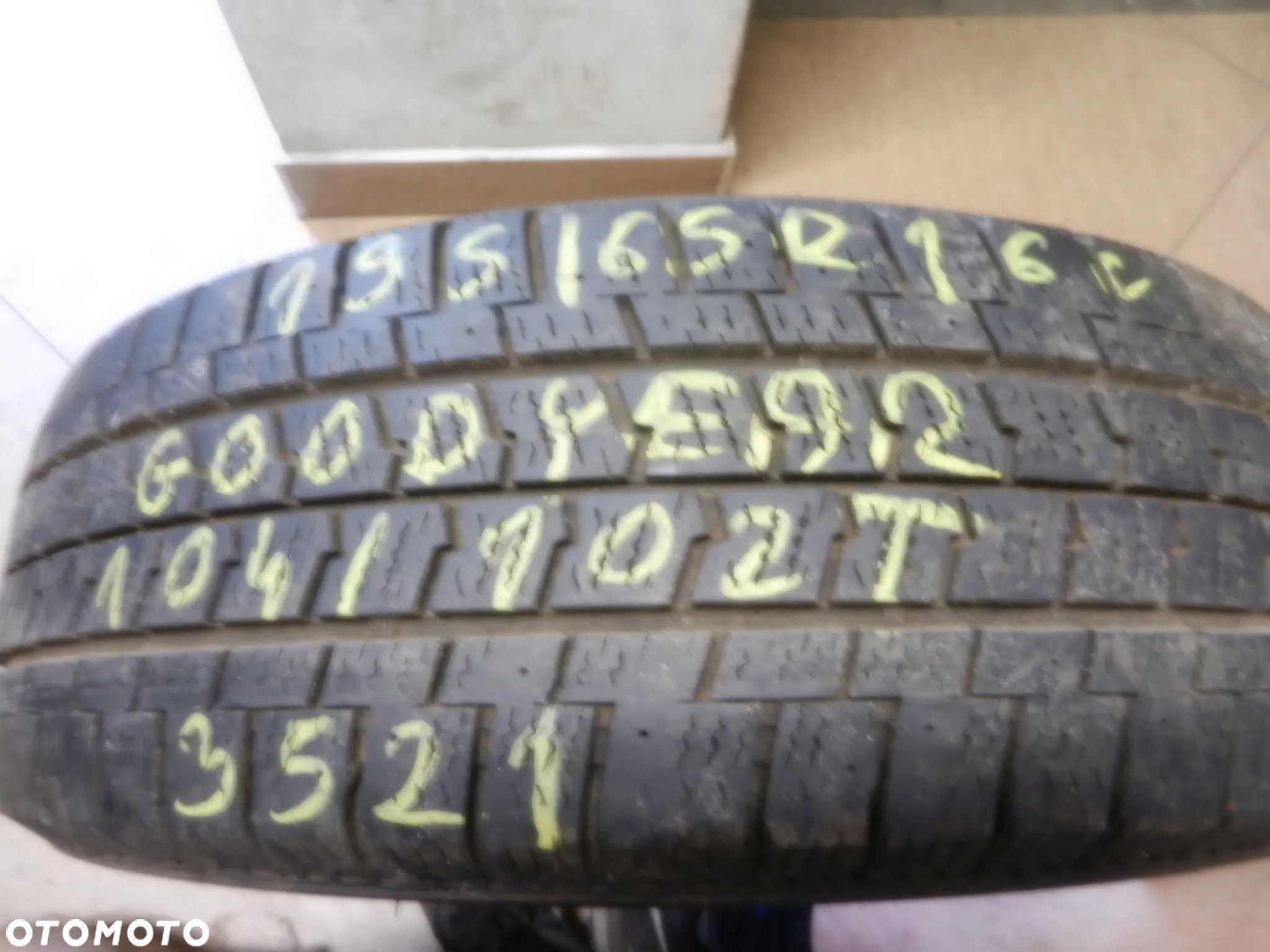 Opona pojedyńcza 195/65r16c goodyear cargo ultra grip cug-2 7,7mm zima - 1