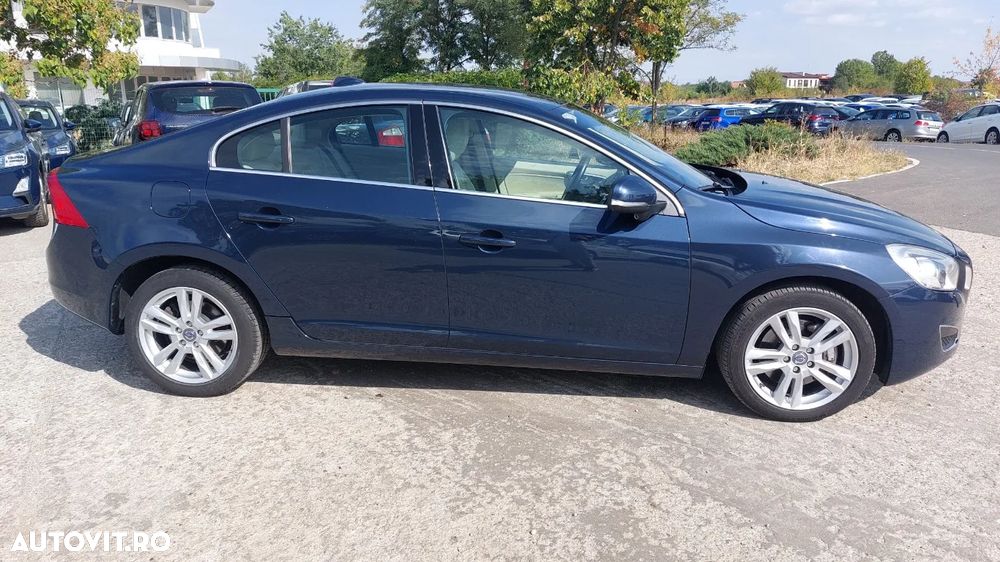 Volvo S60 D5 Summum - 17