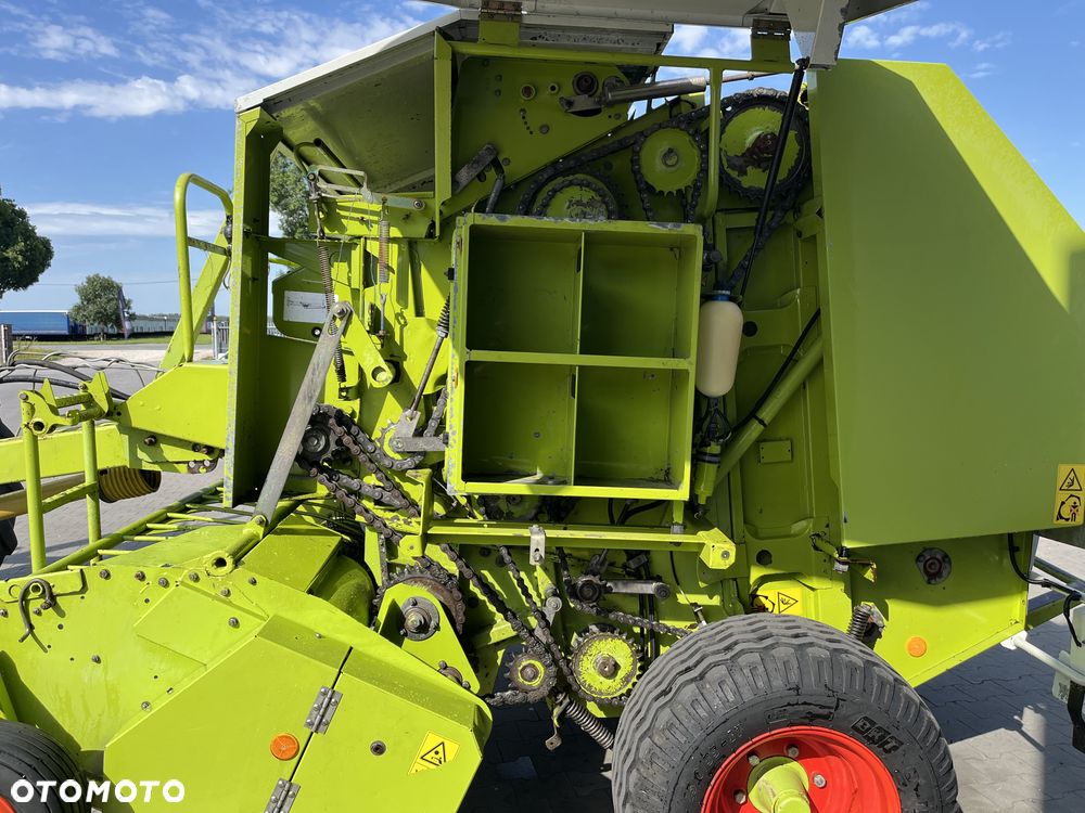 Claas Rollant 250 - 8