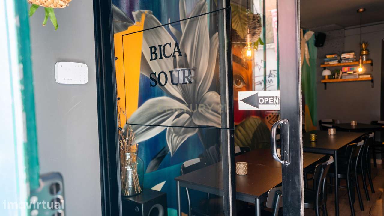 Restaurante Pronto a Funcionar na Emblemática Rua da Bica – Uma Oportu - Grande imagem: 2/21