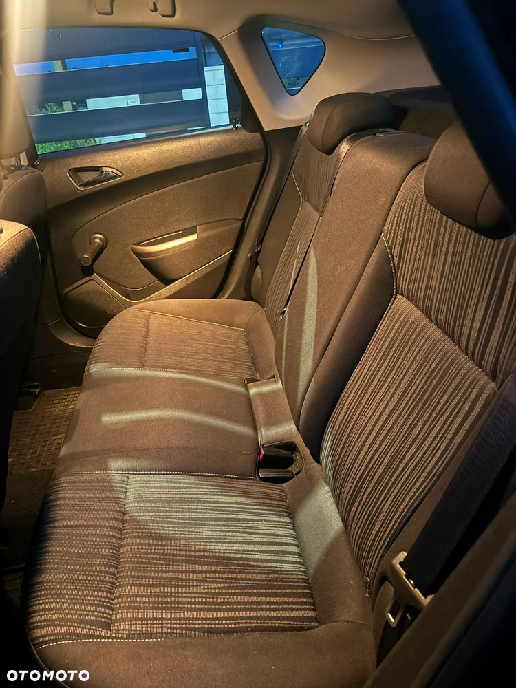 Opel Astra - 12