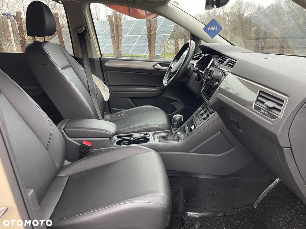 Volkswagen Touran 2.0 TDI BMT Comfortline DSG - 10