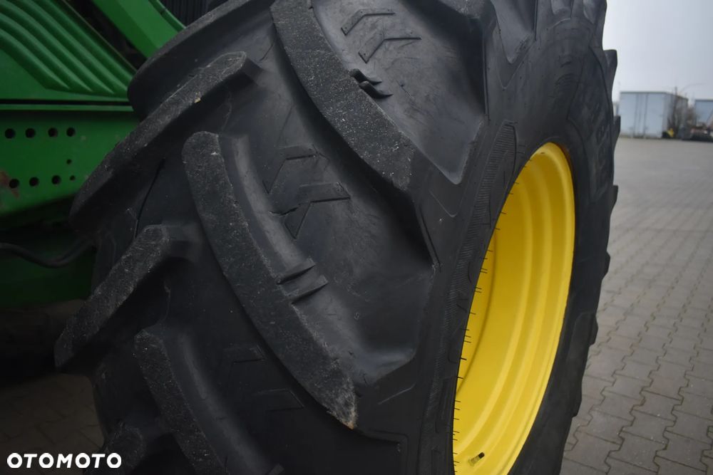 John Deere 7430 - 12