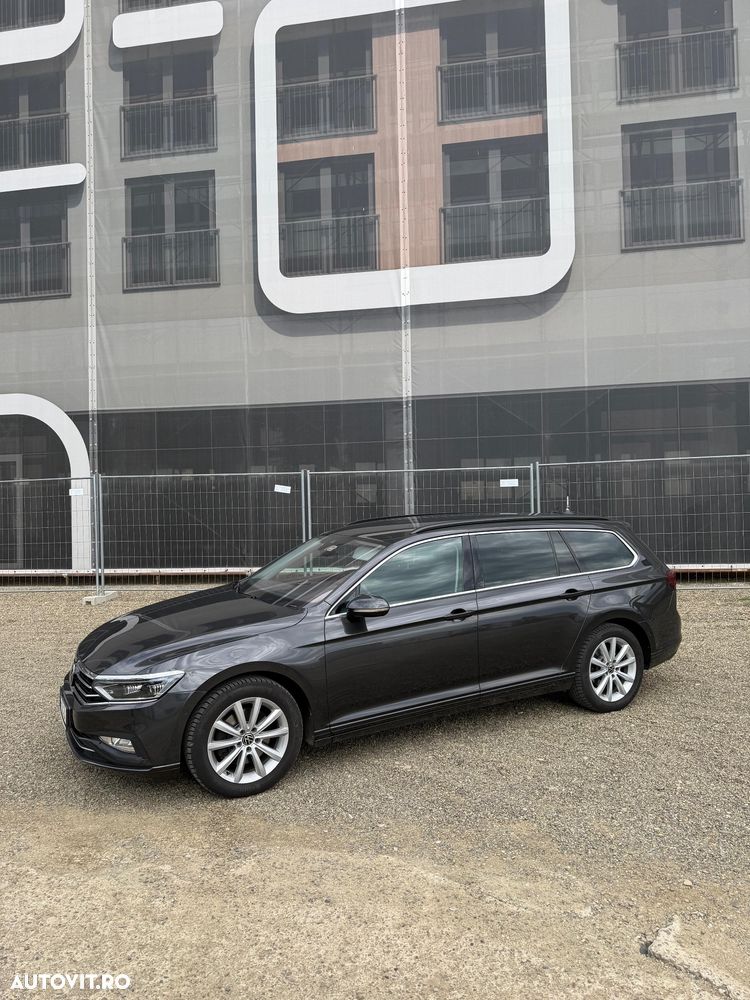 Volkswagen Passat - 10