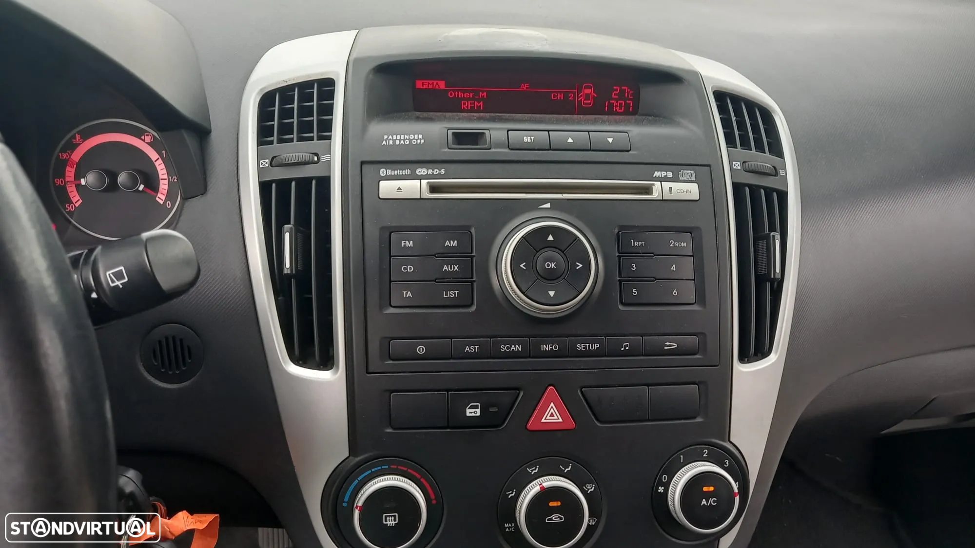Kia Ceed SW 1.6 CRDi EX ISG - 8