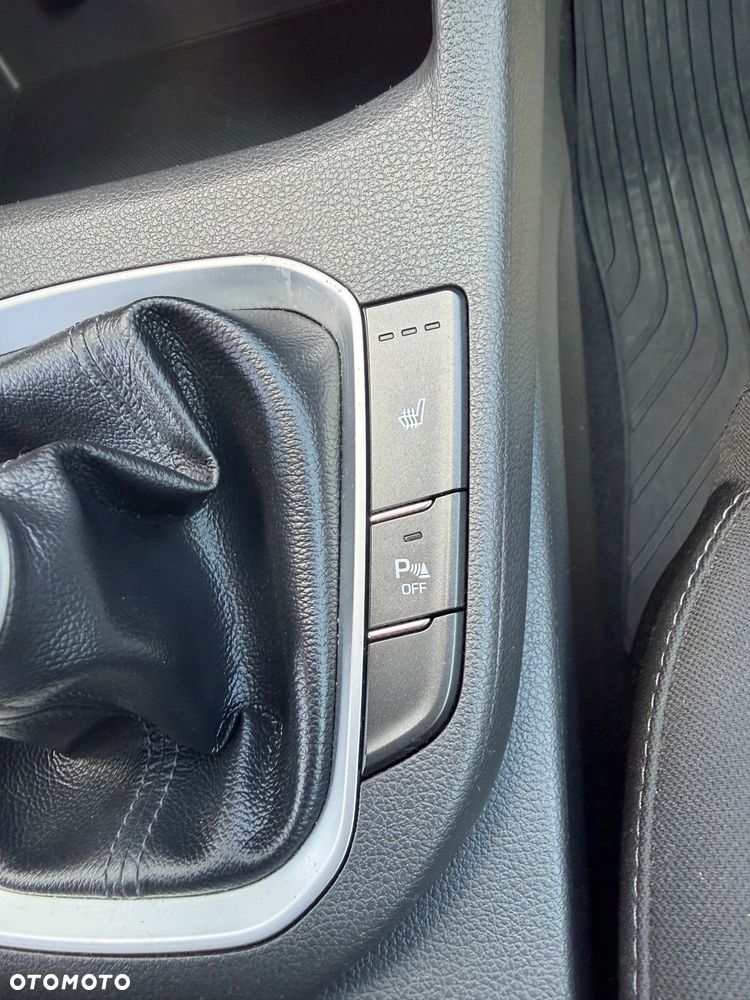 Hyundai i30 1.5 T-GDI 48V Comfort - 32