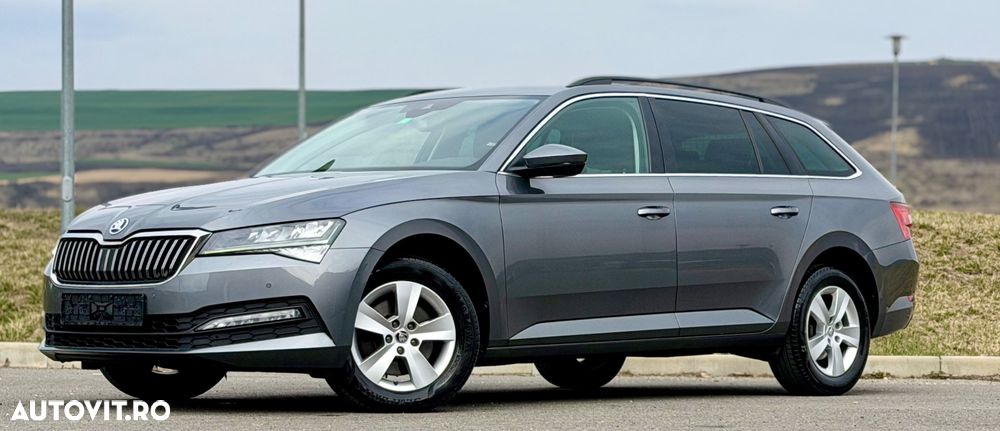 Skoda Superb 2.0 TDI DSG Premium Edition - 1