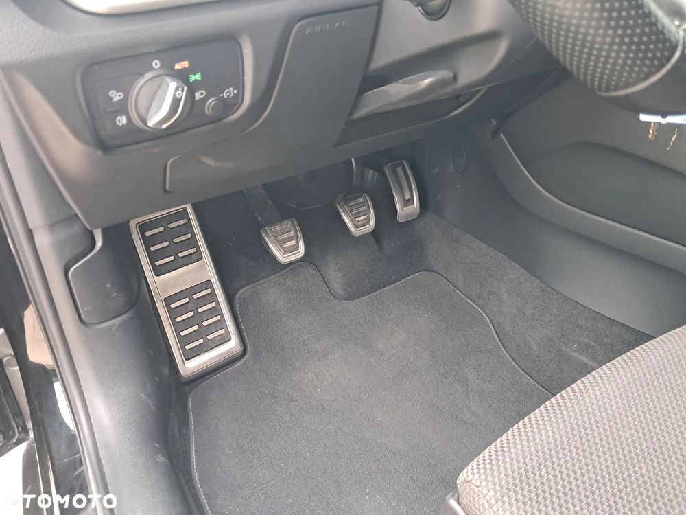 Audi A3 Sportback 2.0 TDI S line Sportpaket - 38
