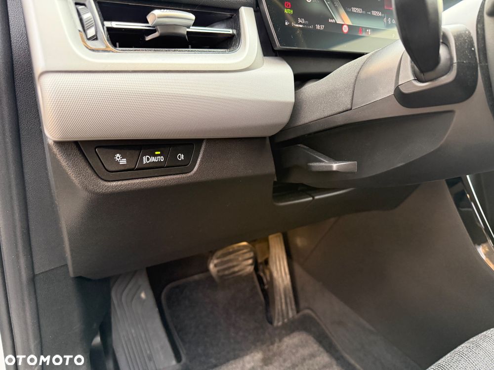 BMW Seria 2 218i - 39