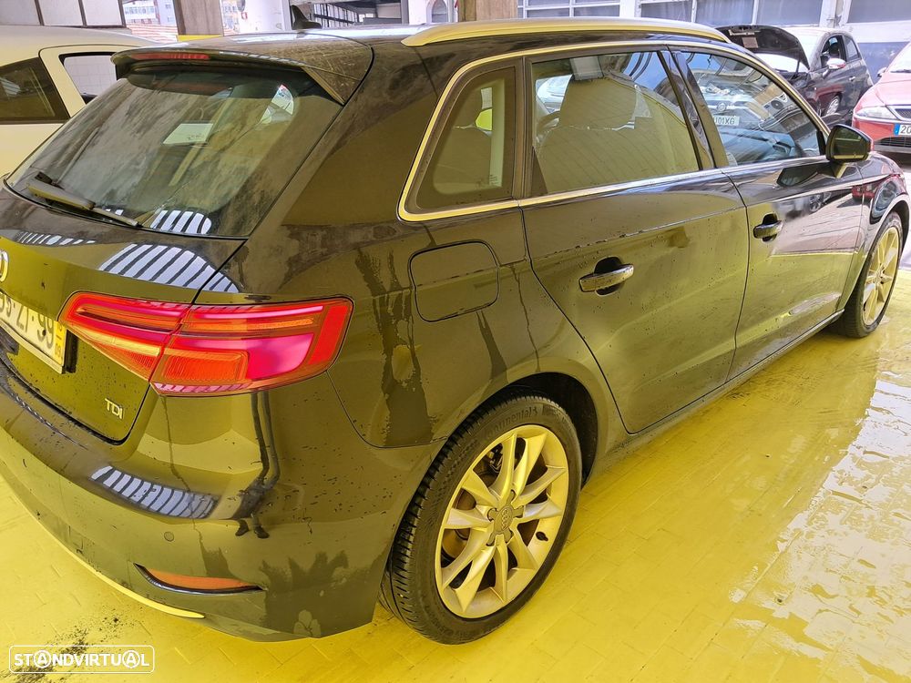 Audi A3 Sportback 1.6 TDI Advance S tronic - 19