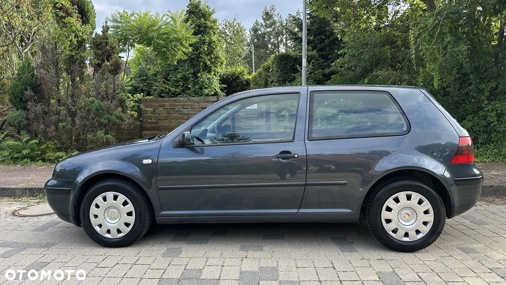 Volkswagen Golf - 35