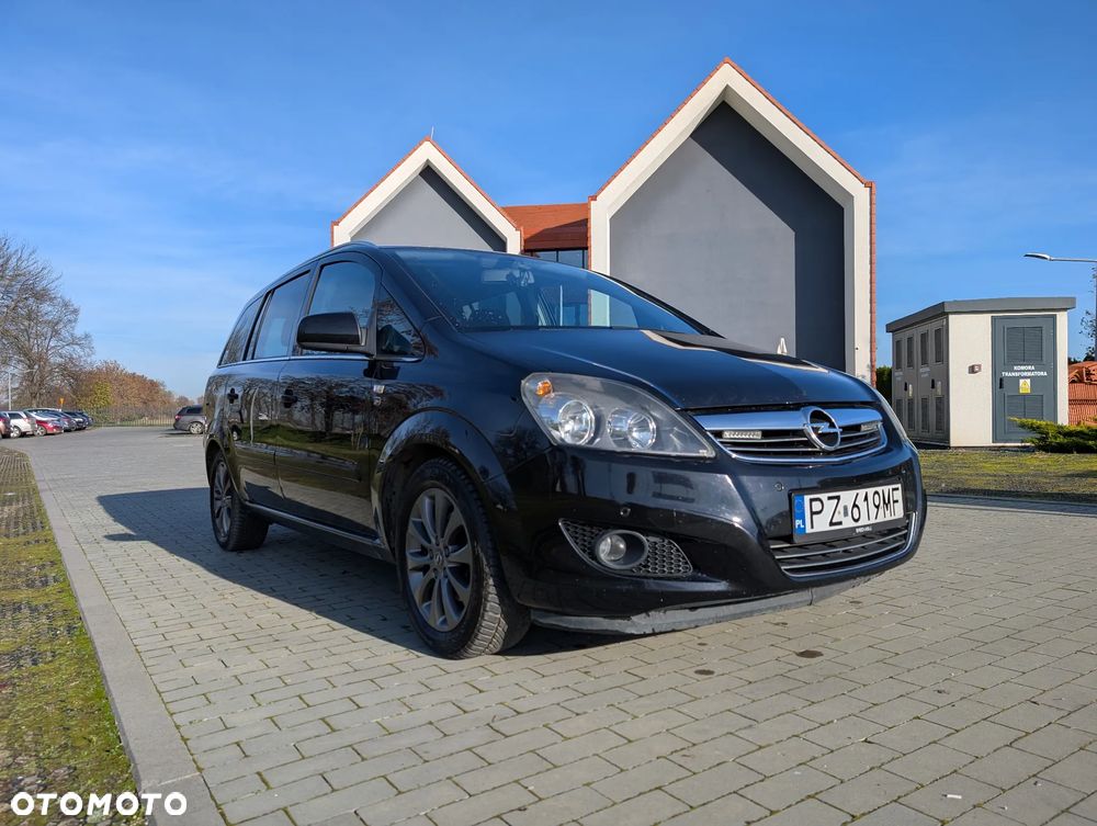 Opel Zafira 1.8 Cosmo - 10