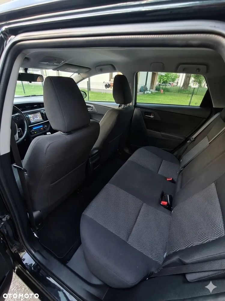 Toyota Auris 1.4 D-4D Premium Comfort - 9