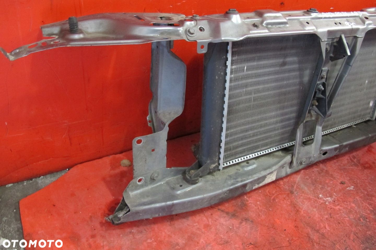 AUDI 80 B3 86-91 1.8 B JN LY7P PAS PRZEDNI WZMOCNIENIE CHŁODNICA WENTYLATOR - 2