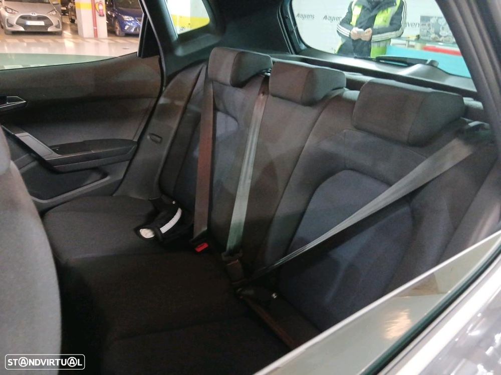 SEAT Arona 1.0 TSI FR - 8