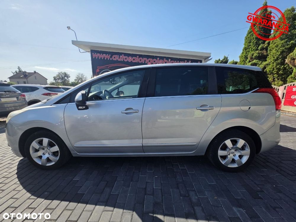 Peugeot 5008 - 5