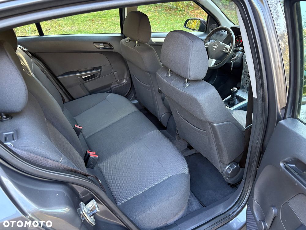 Opel Astra - 20