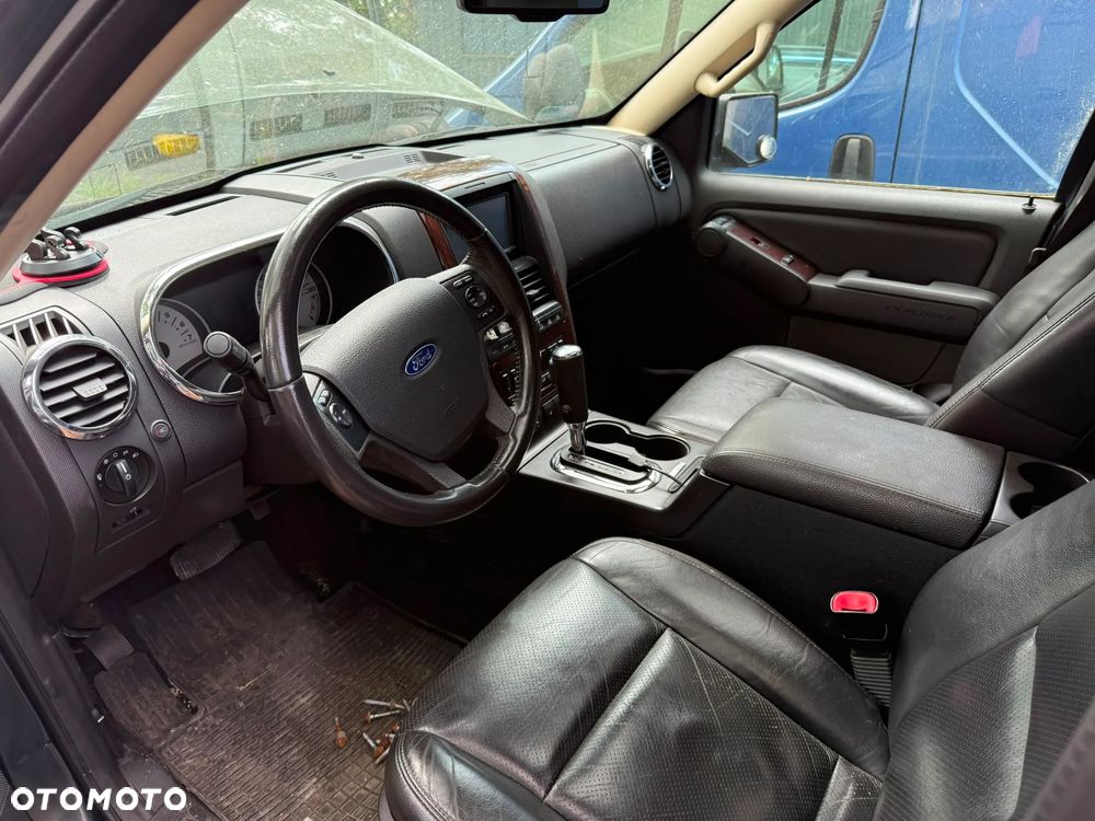 Ford Explorer 4.6 4WD - 5