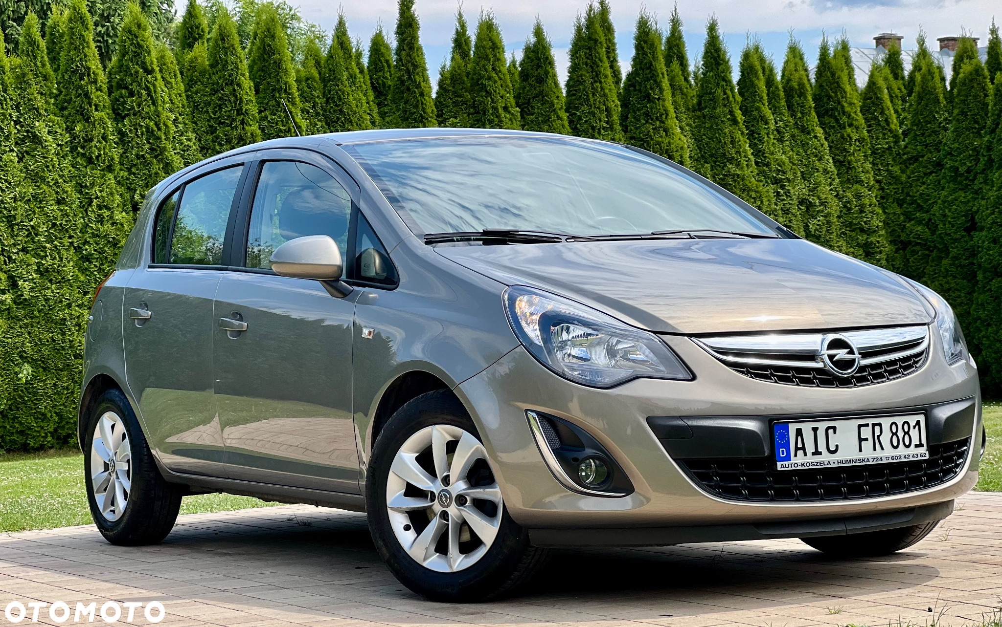 Opel Corsa 1.2 16V Enjoy - 11