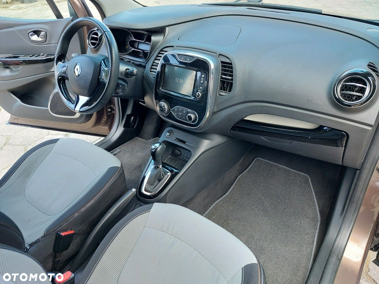 Renault Captur - 15