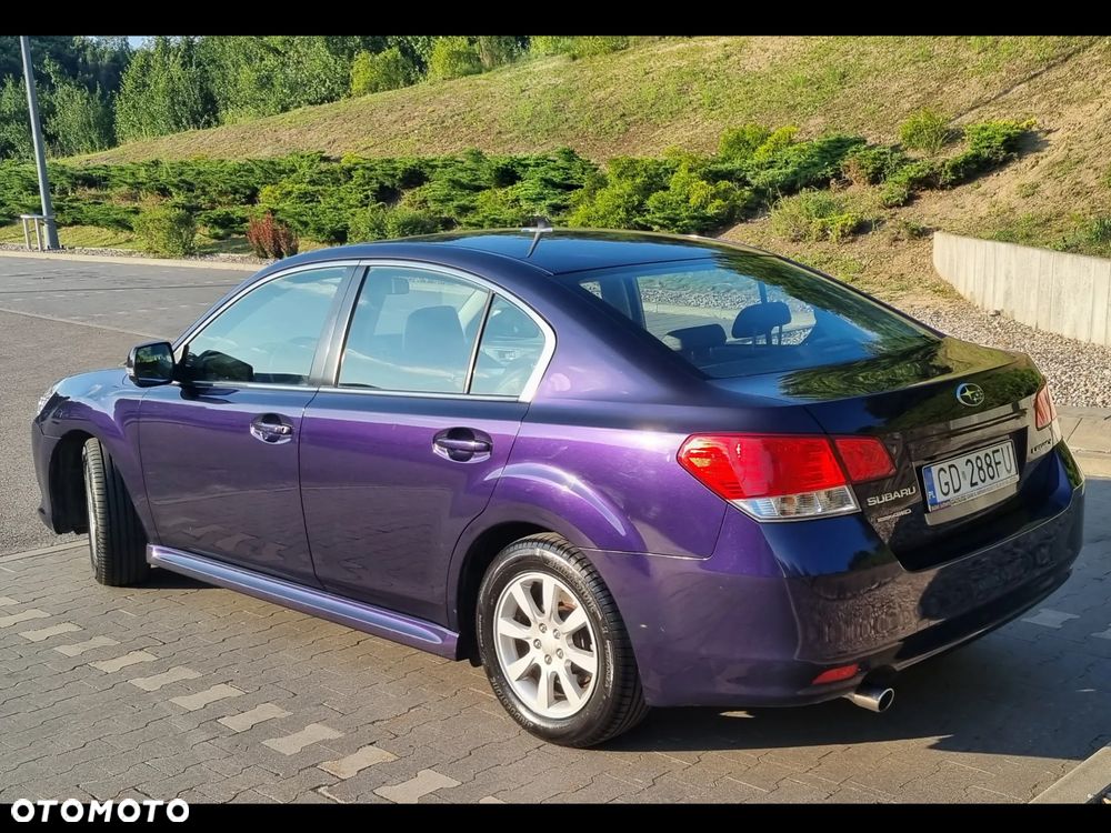 Subaru Legacy 2.0i Comfort Navi - 13