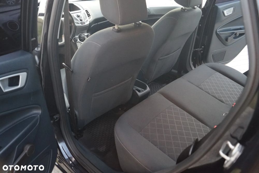 Ford Fiesta 1.25 Ghia EU5 - 21