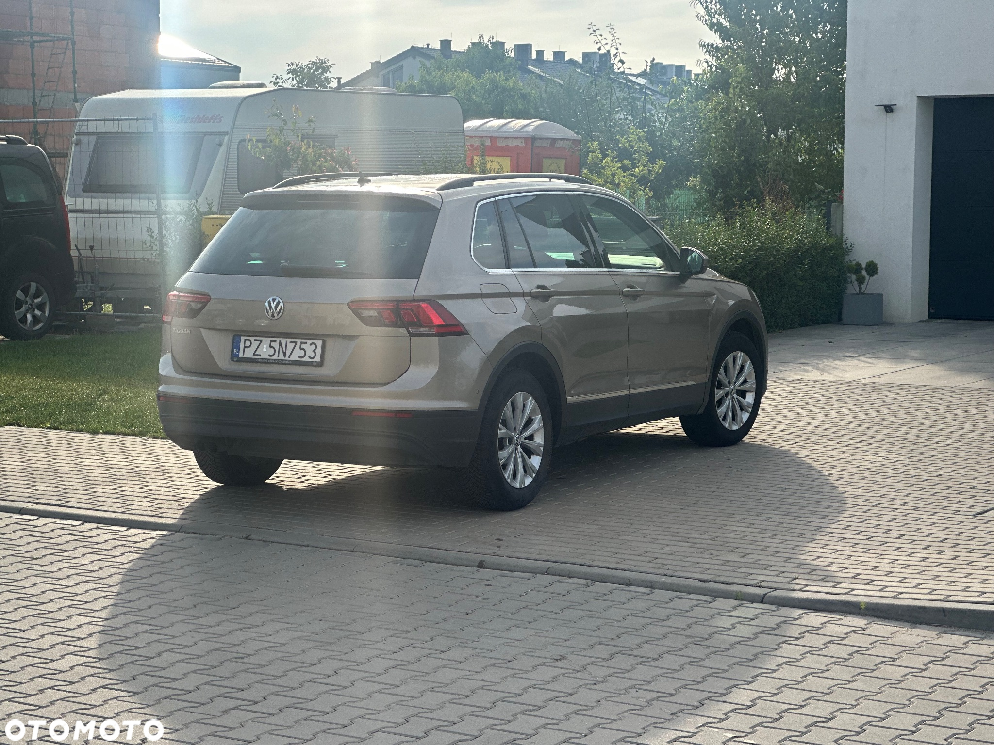 Volkswagen Tiguan - 4
