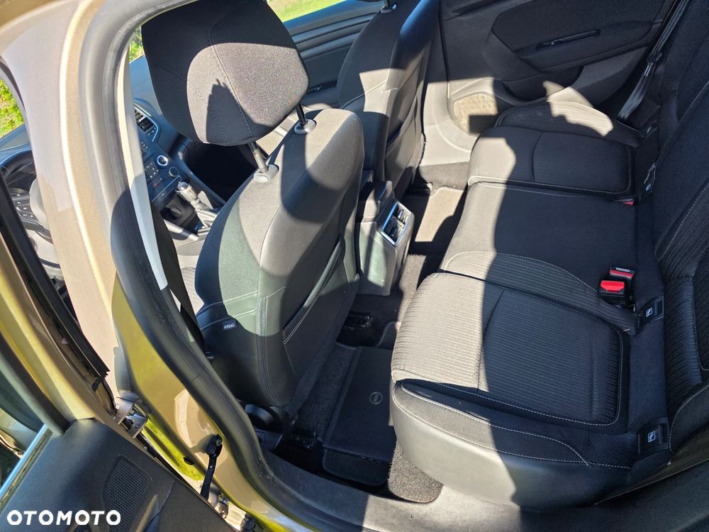 Renault Megane 1.6 SCe Intens - 8