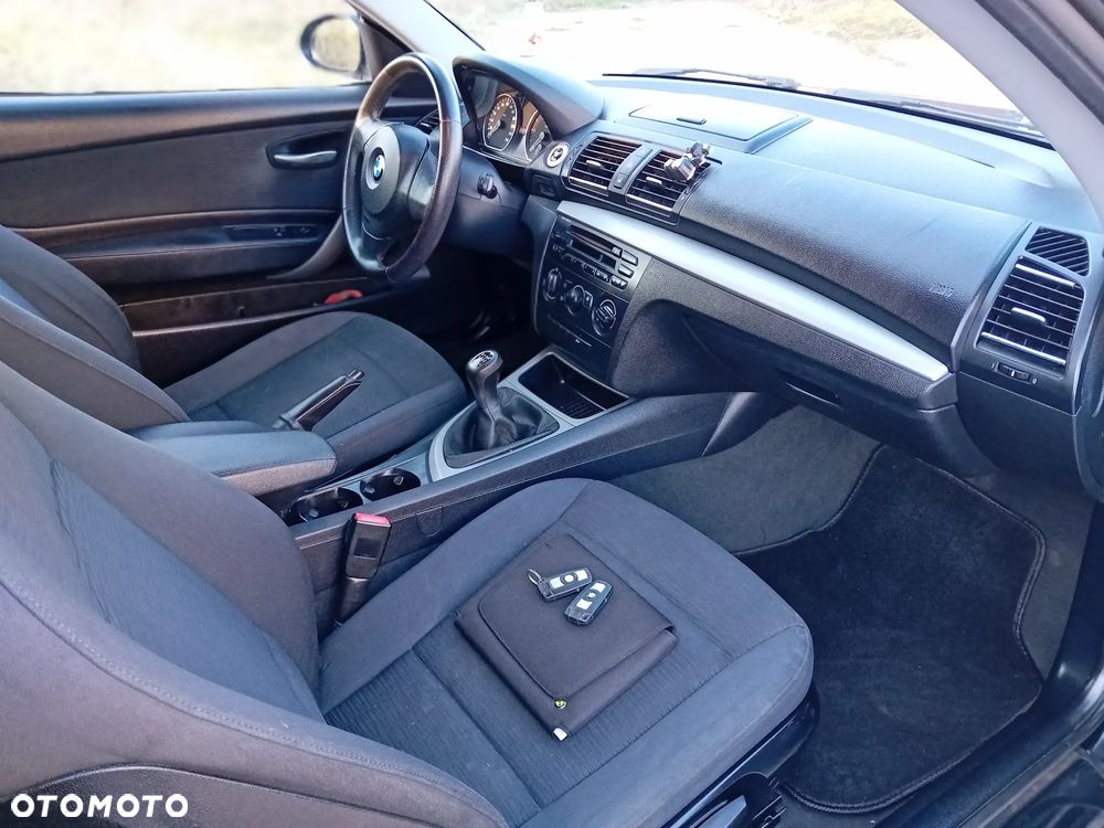 BMW Seria 1 118d - 14