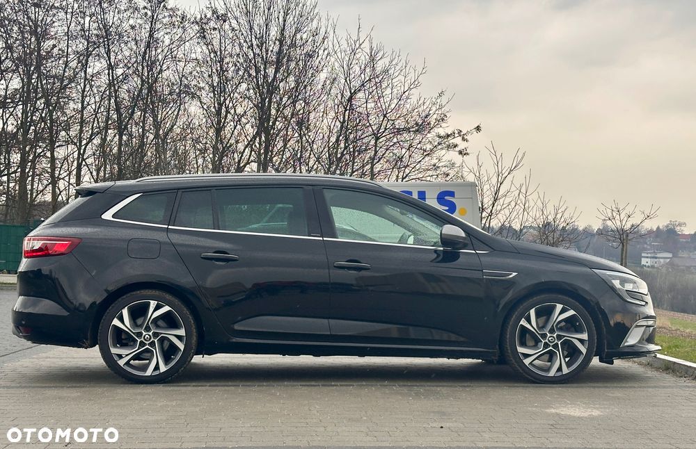 Renault Megane ENERGY TCe 205 EDC GT - 15