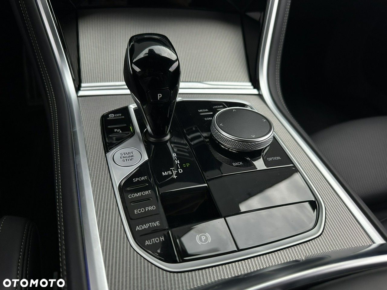 BMW Seria 8 - 14