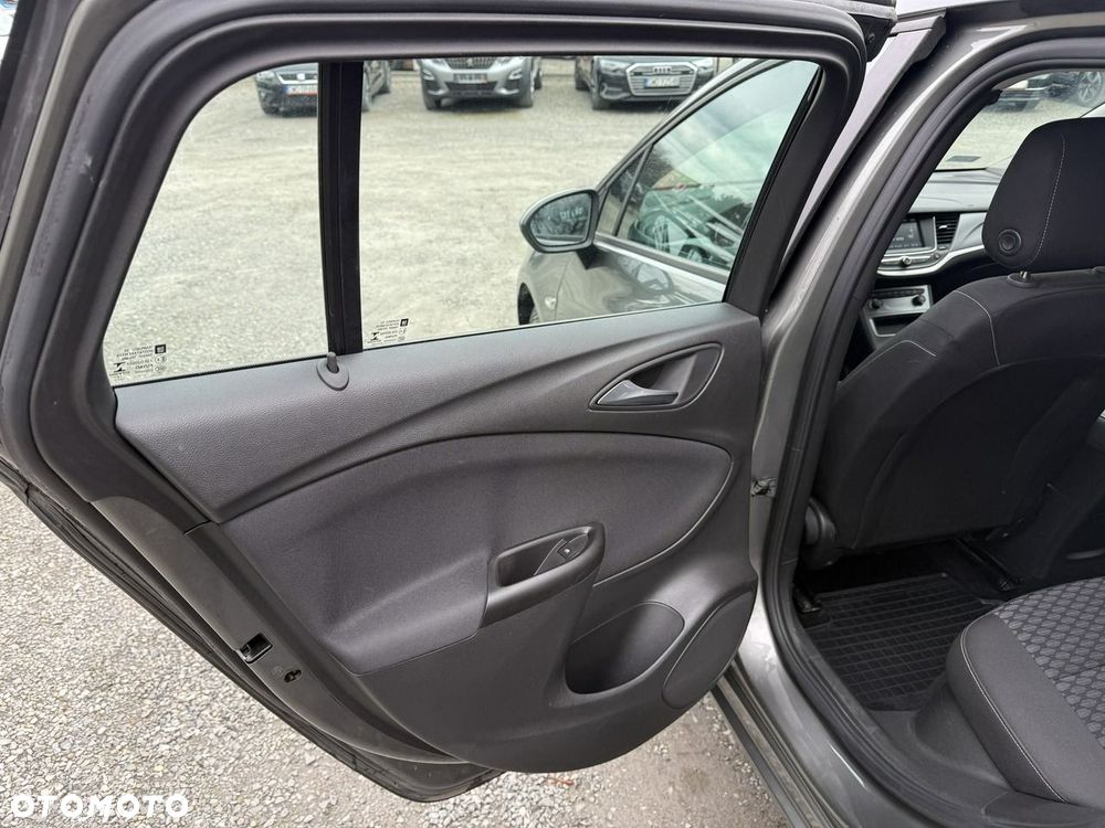 Opel Astra - 12