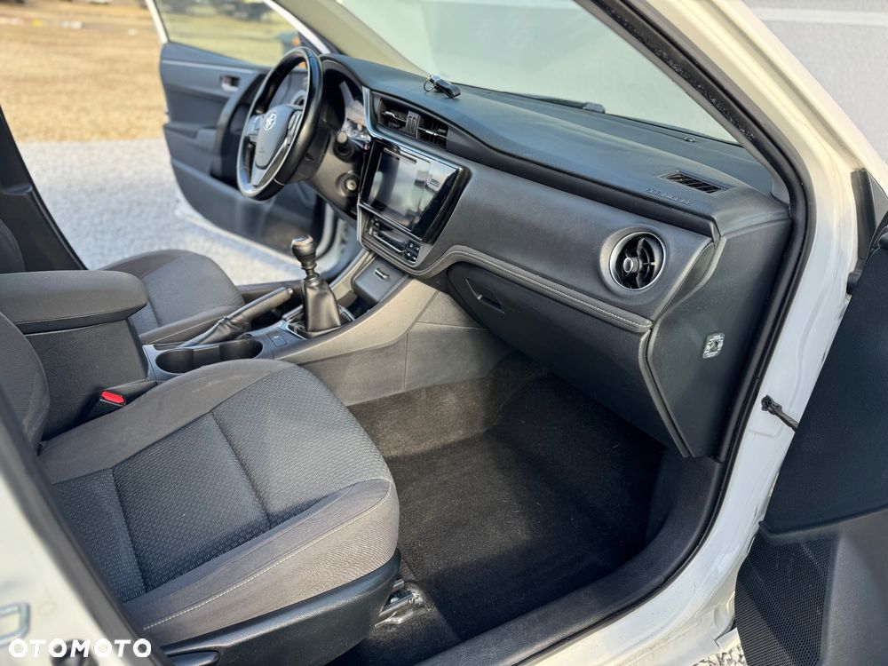 Toyota Corolla 1.4 D-4D Comfort - 20