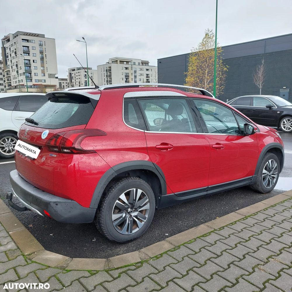 Peugeot 2008 PureTech 110 Stop&Start EAT6 Allure - 5