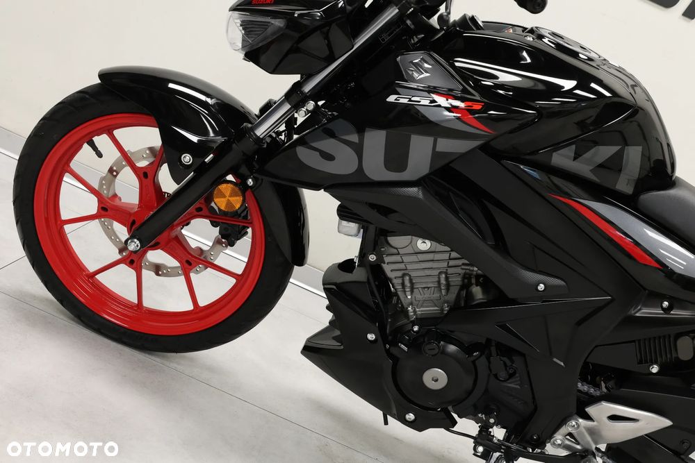 Suzuki GSX - 25