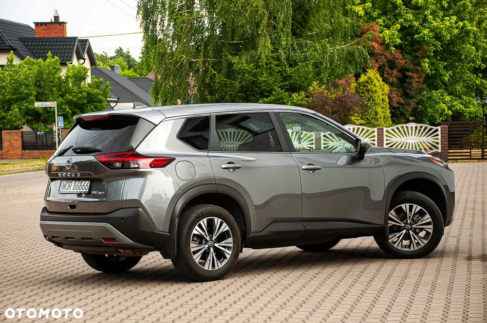 Nissan Rogue - 10