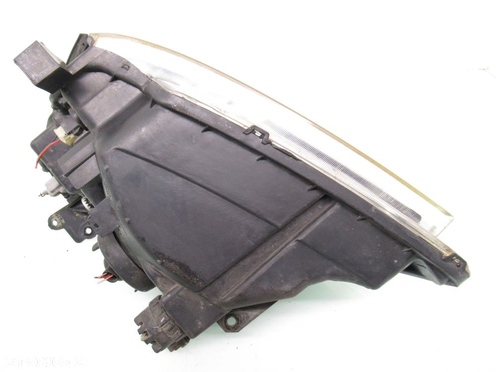 LAMPA PRAWA PRZEDNIA SUZUKI LIANA - 4