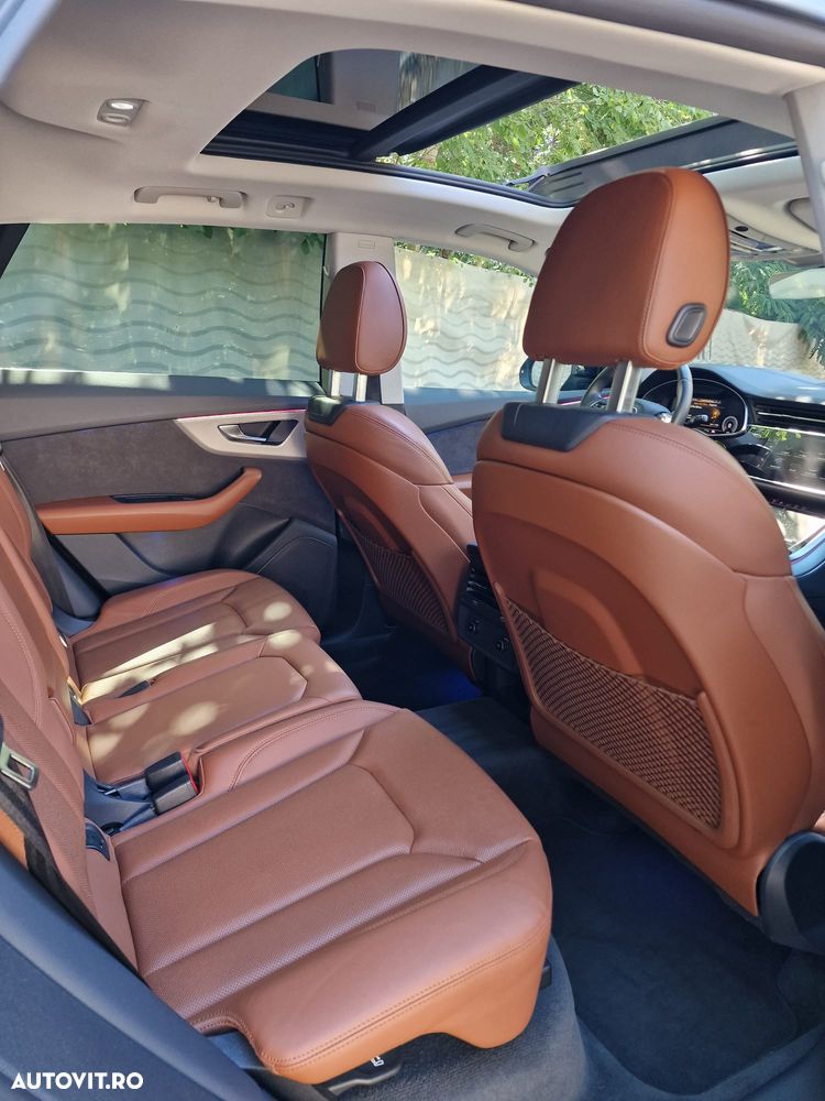 Audi Q8 - 10