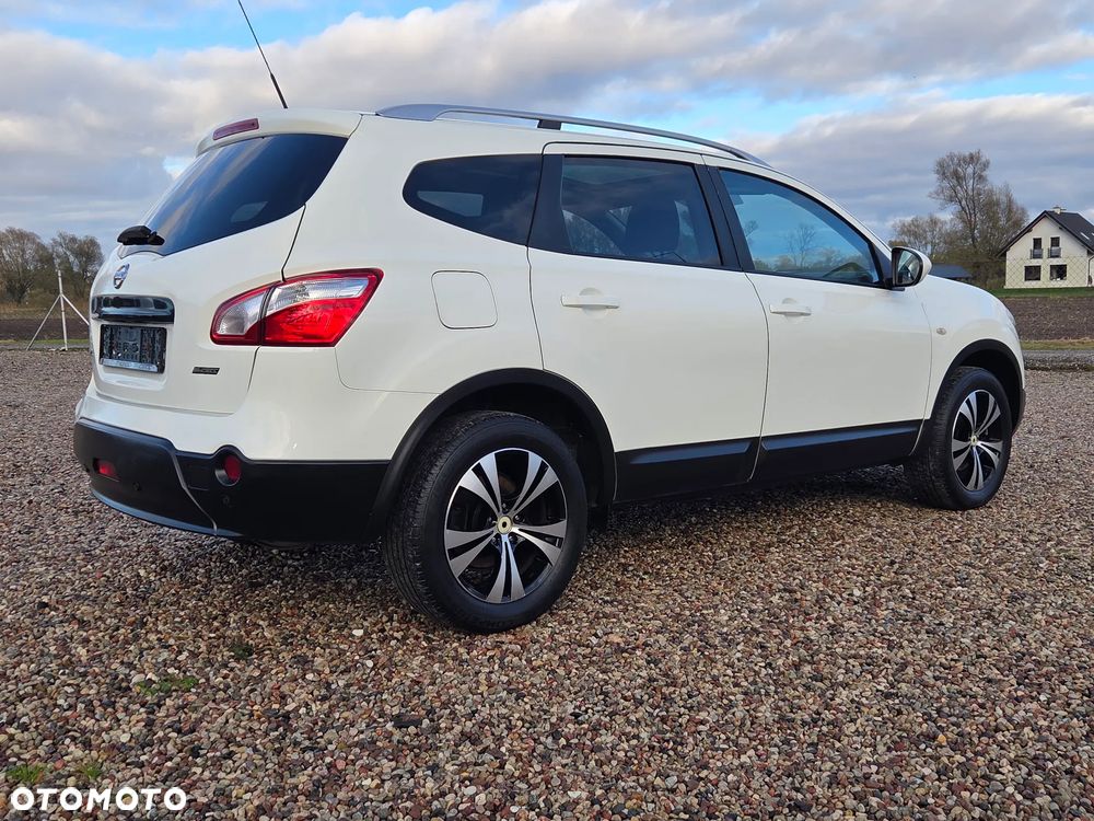 Nissan Qashqai+2