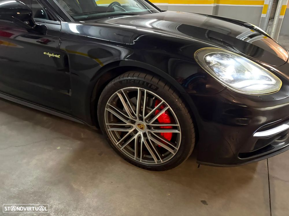 Porsche Panamera Sport Turismo 4 E-Hybrid - 15