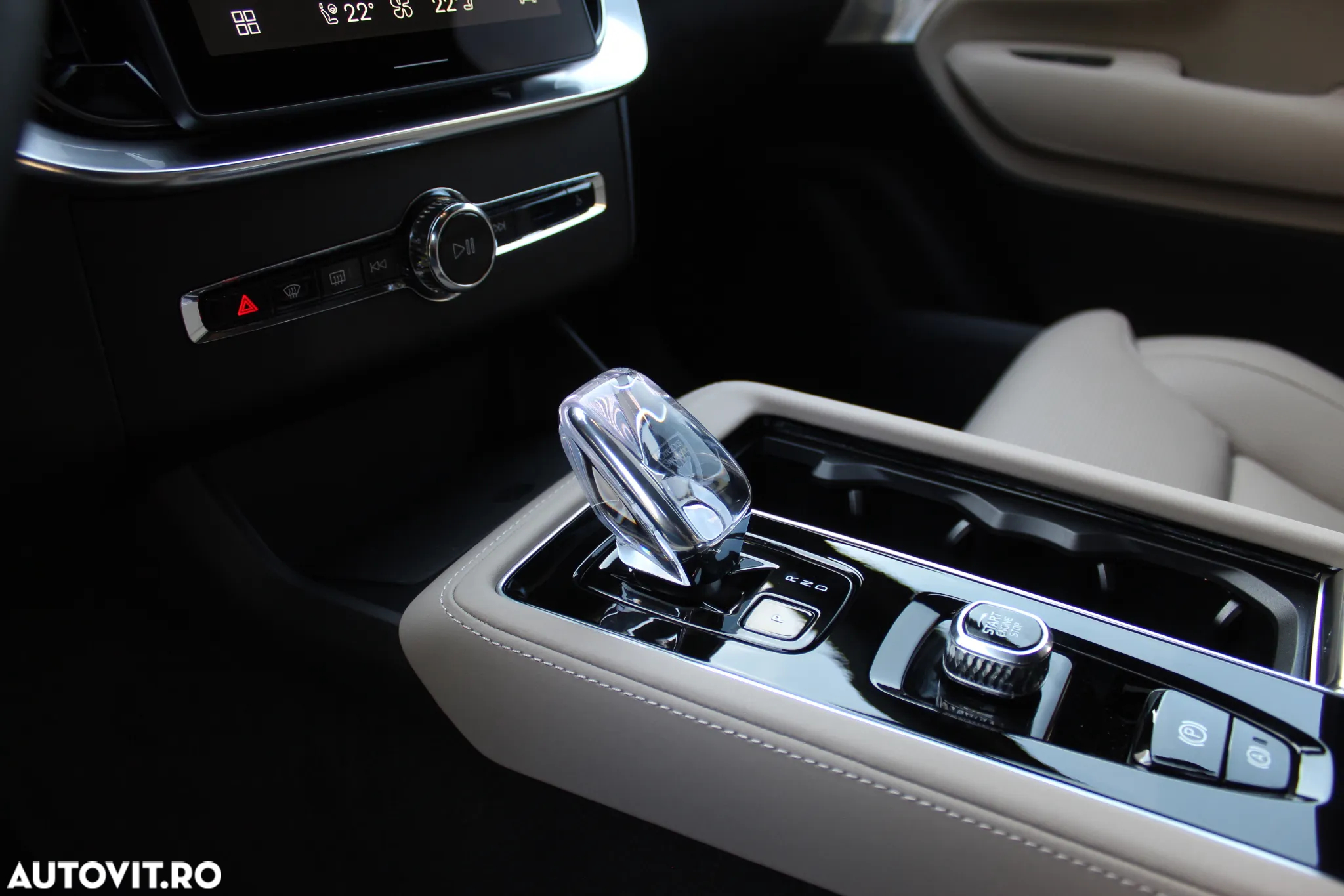 Volvo XC 90 Recharge T8 AWD Ultimate Dark - 11