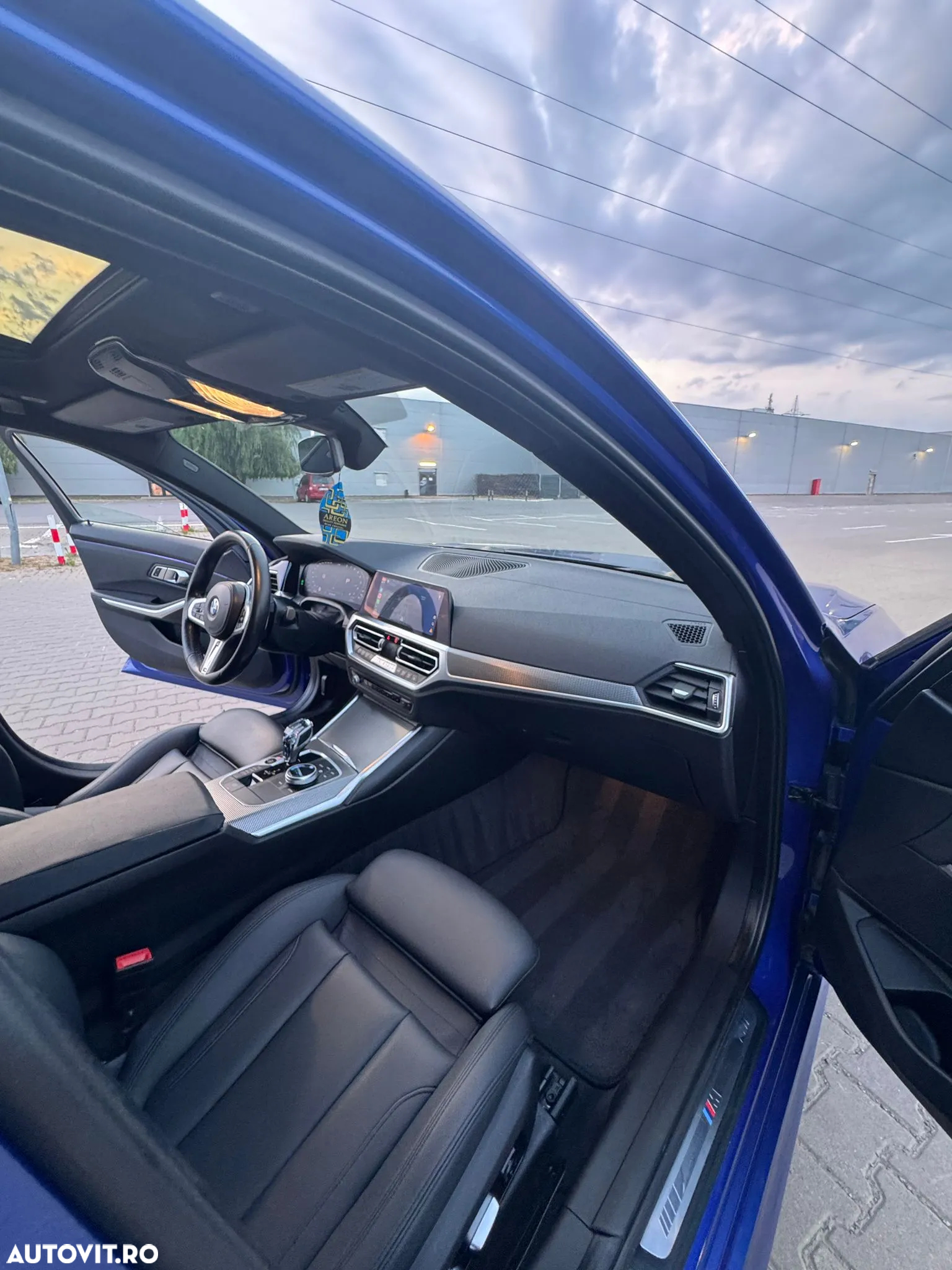 BMW Seria 3 330i xDrive Aut. M Sport - 10