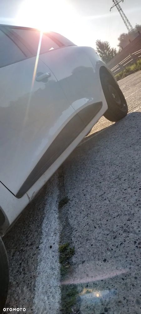 Renault Clio 1.2 16V Alize - 10