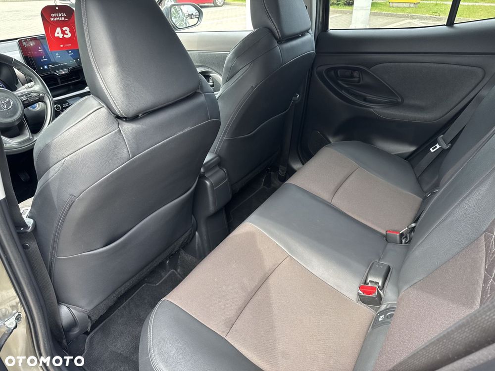 Toyota Yaris Cross Hybrid 1.5 Executive - 11