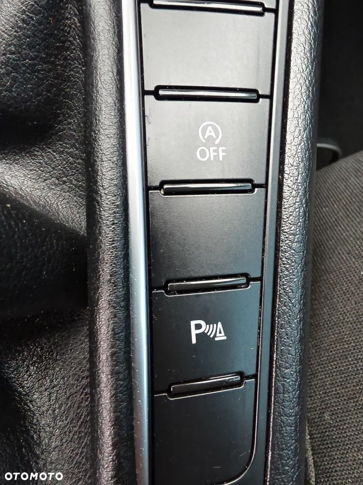 Volkswagen Passat 2.0 TDI BlueMotion Technology Comfortline - 20