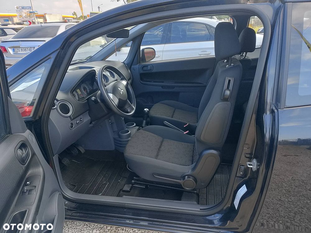 Mitsubishi Colt - 5