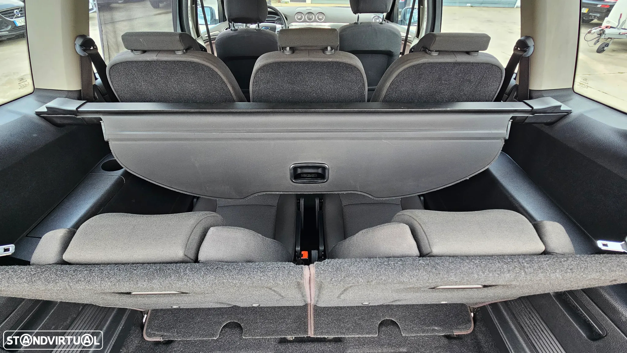 Ford S-Max 1.8 TDCi Titanium 7L - 33